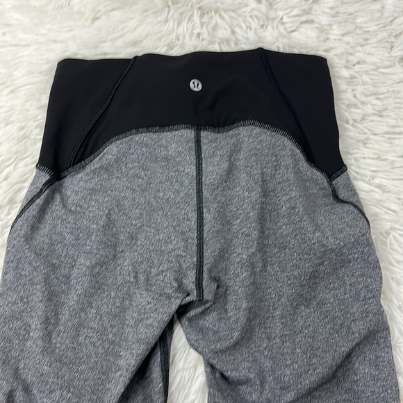 Lululemon Train Times Crop (17") Heathered Black / Black - Picture 4 of 7